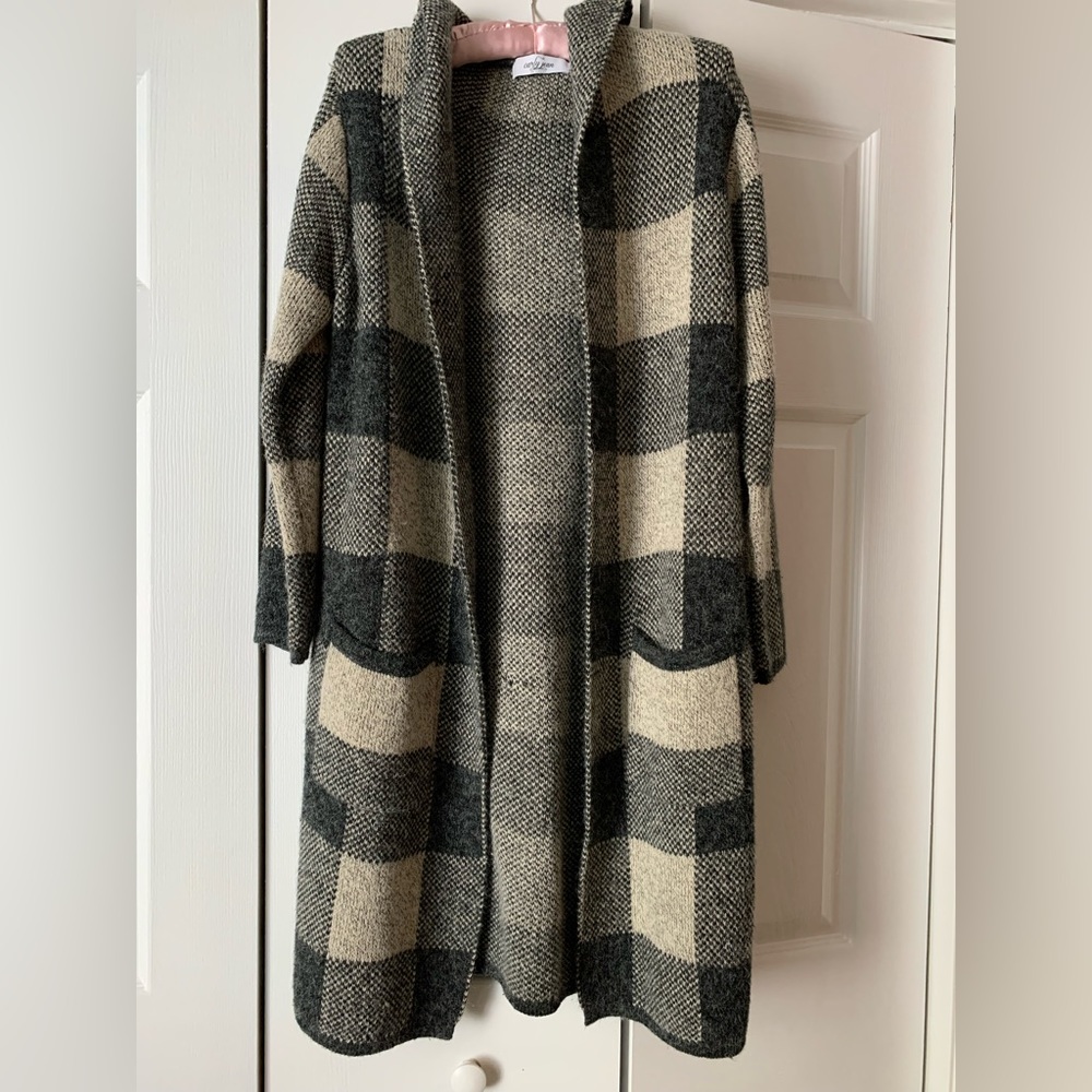 Women’s Carly Jean Los Angeles Boston Sweater Coat